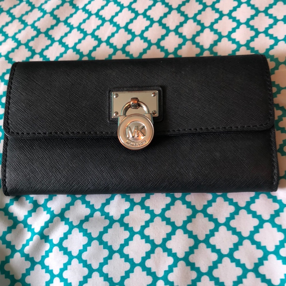 Michael Kors Authentic Hamilton Leather Wallet